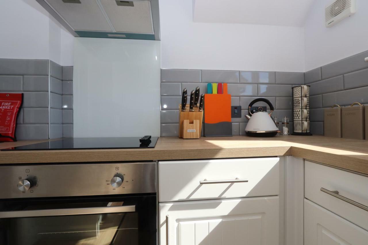 Dunfermline - Luxury 3 Bedroom 2 Bathroom Detached House With Garden Eksteriør billede