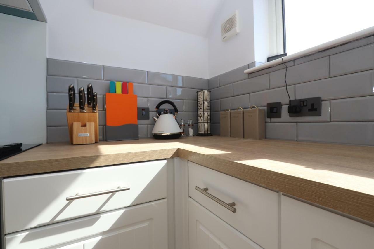 Dunfermline - Luxury 3 Bedroom 2 Bathroom Detached House With Garden Eksteriør billede