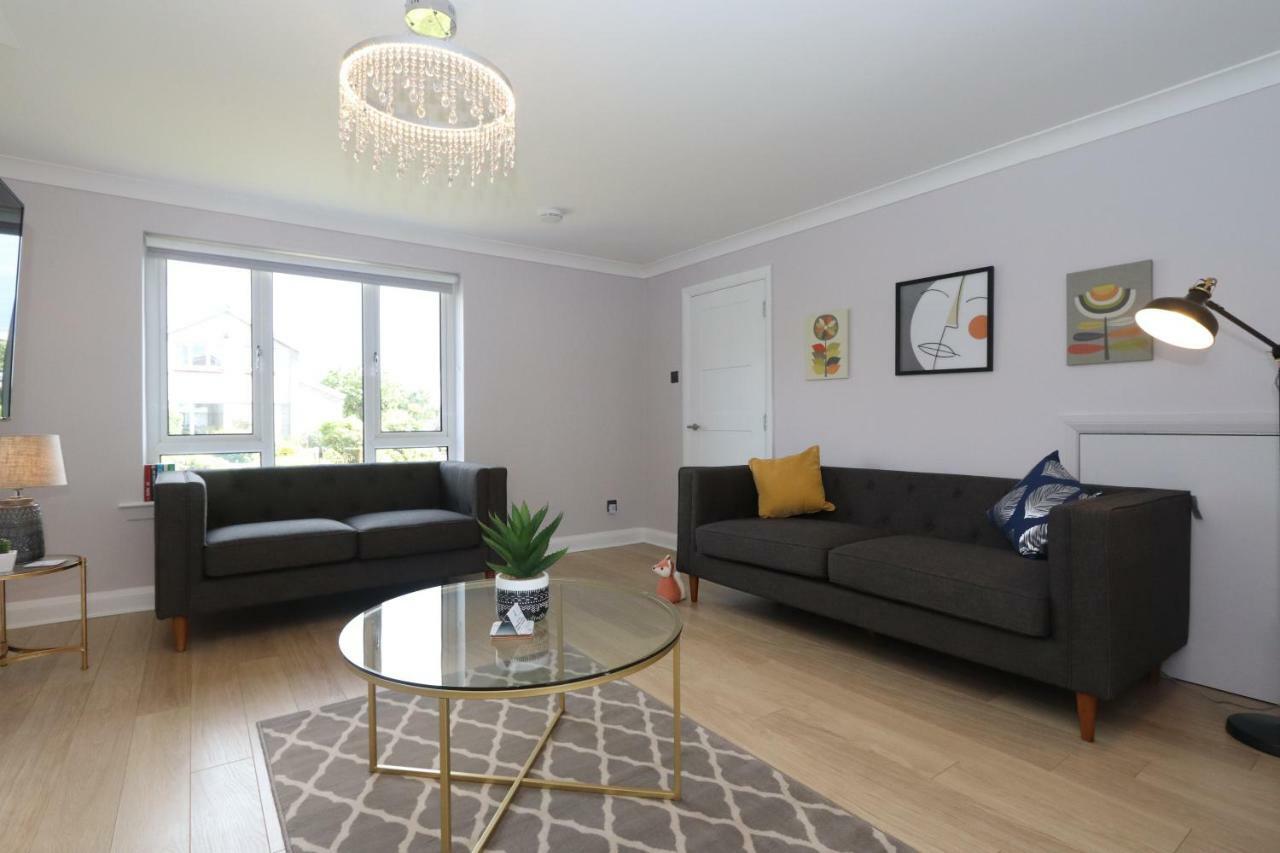 Dunfermline - Luxury 3 Bedroom 2 Bathroom Detached House With Garden Eksteriør billede